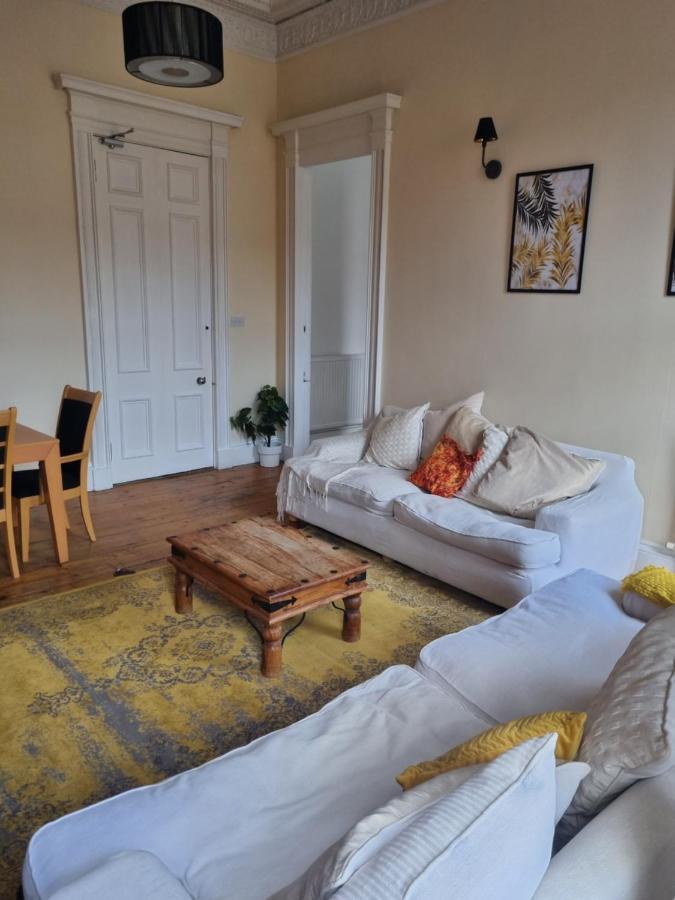 3 Double-Bed Georgian Apartment In Prime Location เอดินบะระ ภายนอก รูปภาพ