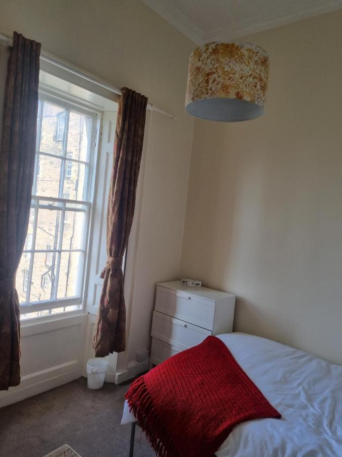 3 Double-Bed Georgian Apartment In Prime Location เอดินบะระ ภายนอก รูปภาพ